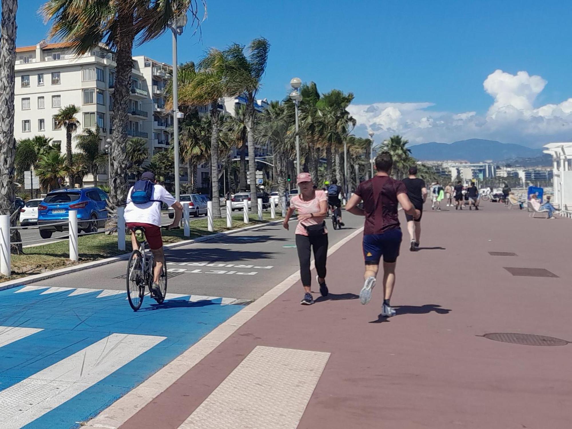 Nice BEACH PROMENADE Tramway 100m -2 double beds Extérieur photo